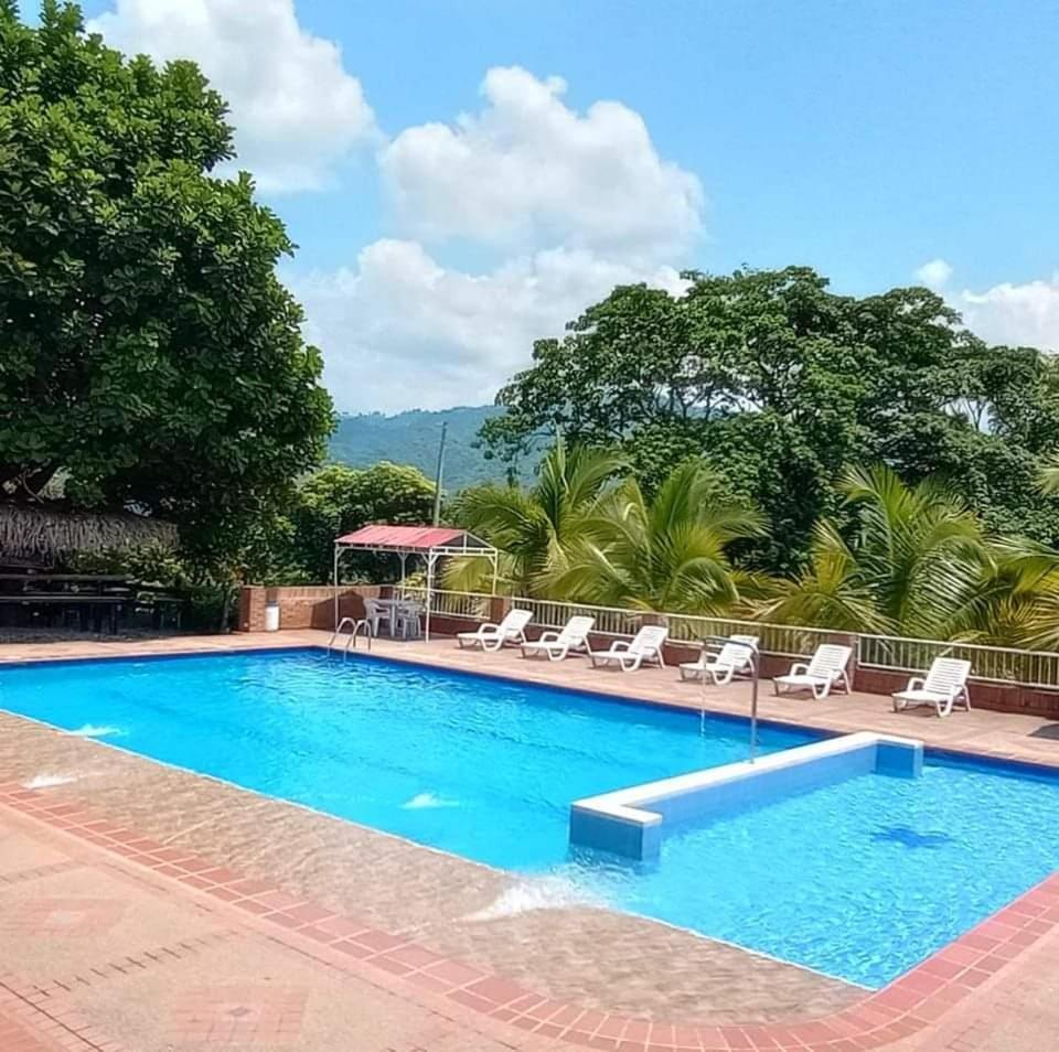 Loma Linda Hotel De Naturaleza Ла Меса Екстериор снимка