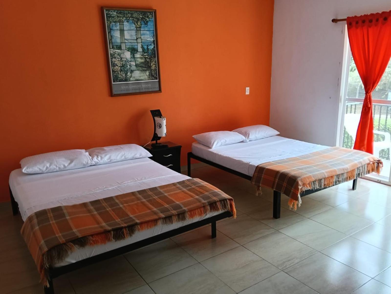 Loma Linda Hotel De Naturaleza Ла Меса Екстериор снимка